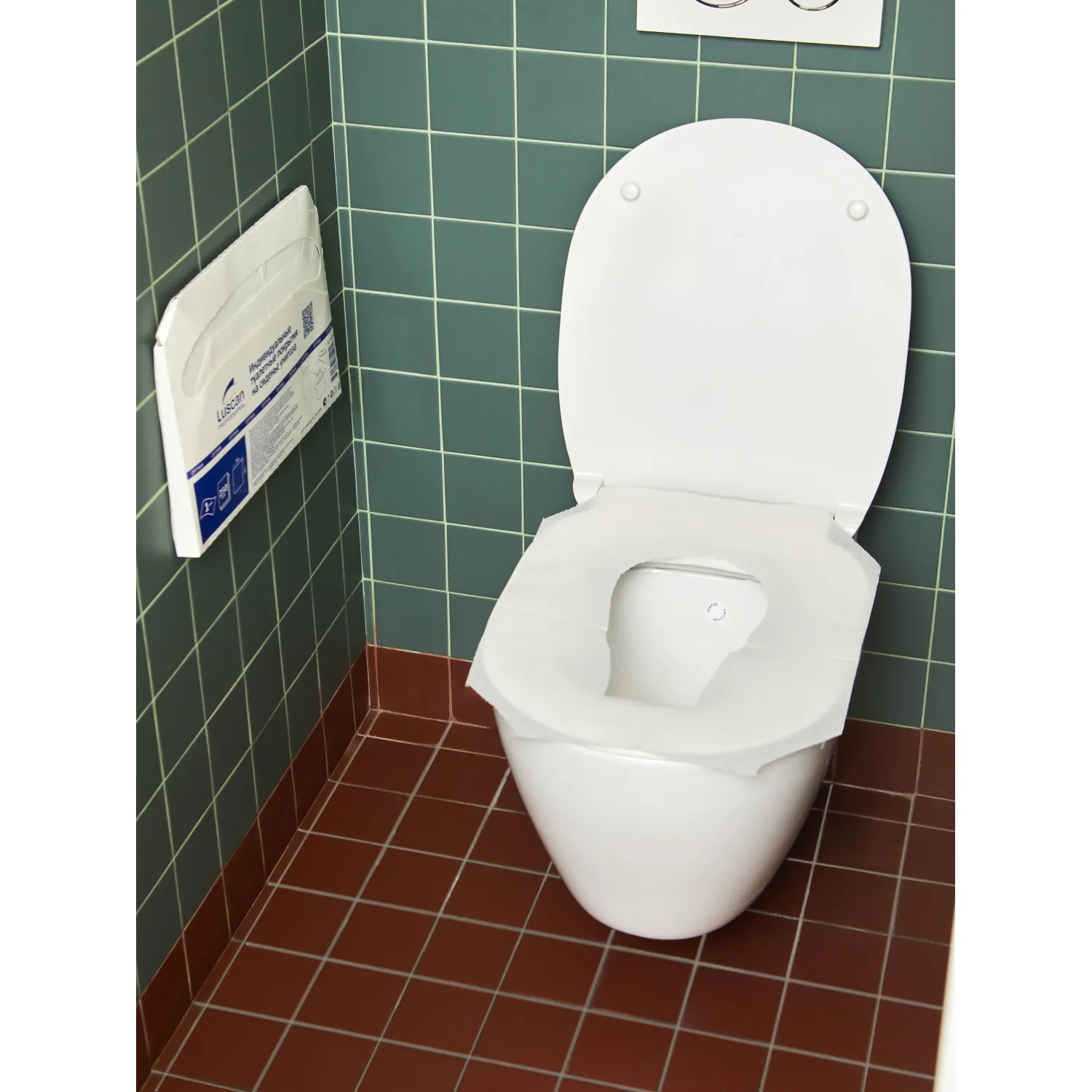Одноразовые покрытия на унитаз Luscan Prof Optima 1/2 сложения 250шт/уп - фото 5