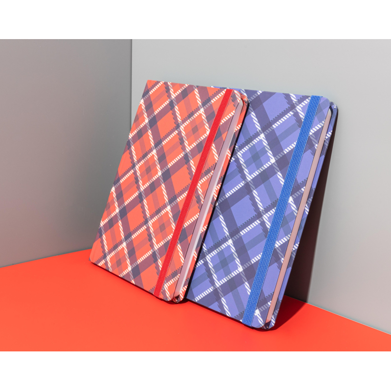 Ежедневник недатированный 7БЦ,А5,128л,резин,софт-тач,Attache Tartan,крас - фото 3
