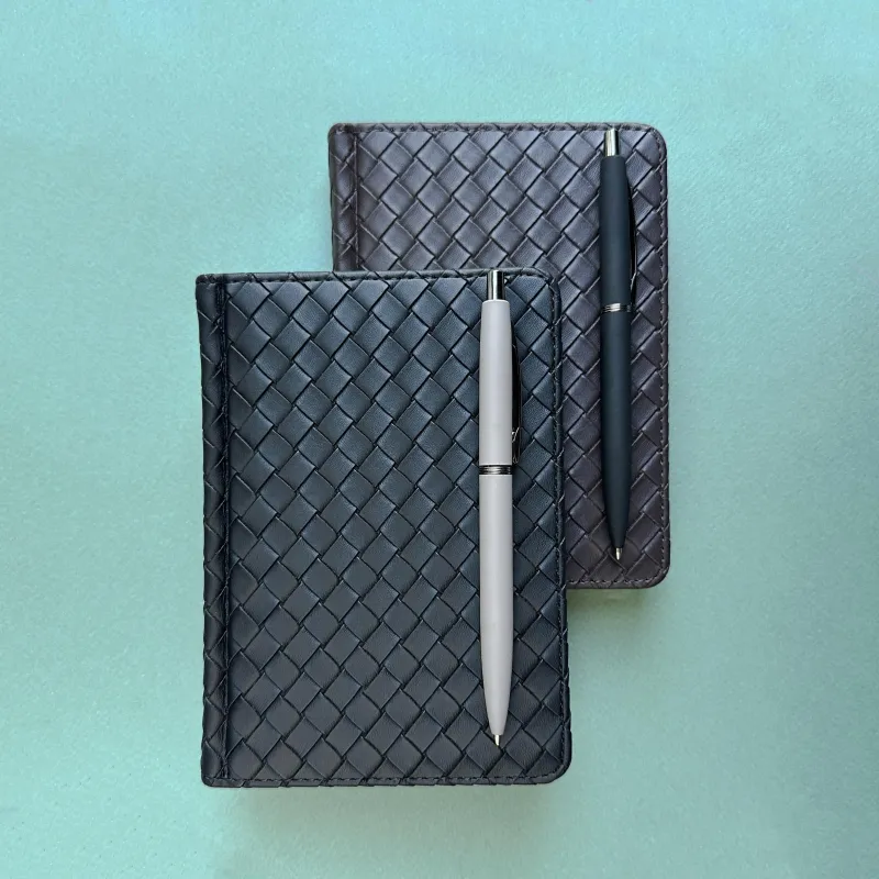 Ежедневник недатированный А6+  MAGNUM (ЧЕРНЫЙ) 3-688/01 - фото 9