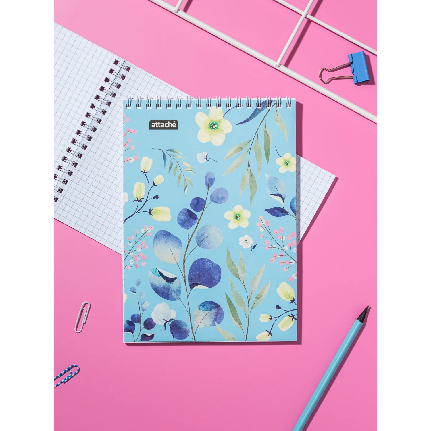 Блокнот А5 60л Attache Цветы голубой клет,65г,100%,греб,карт,ВД-лак - фото 9