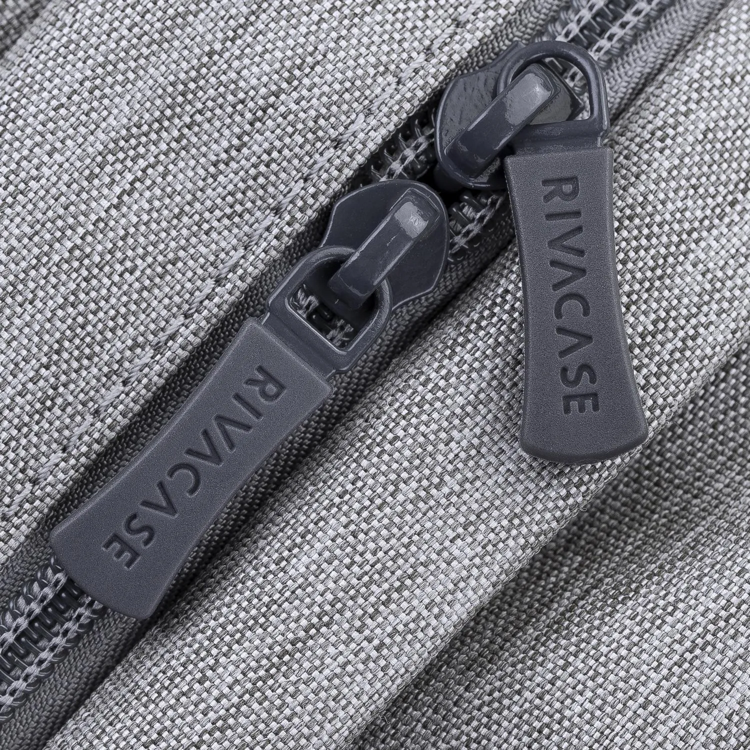 Рюкзак для ноутбука RIVACASE 7567 grey/dark blue 17.3/6 - фото 15