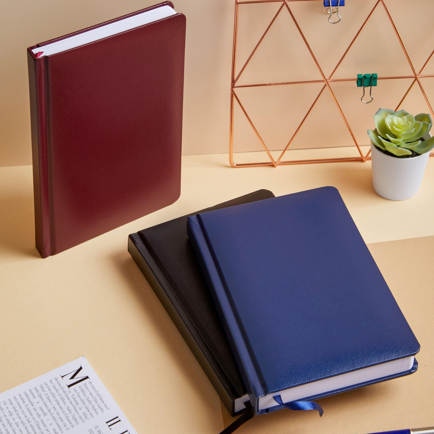 Ежедневник недатированный Attache А5, 160л, 138x213 мм балакрон, черный - фото 20