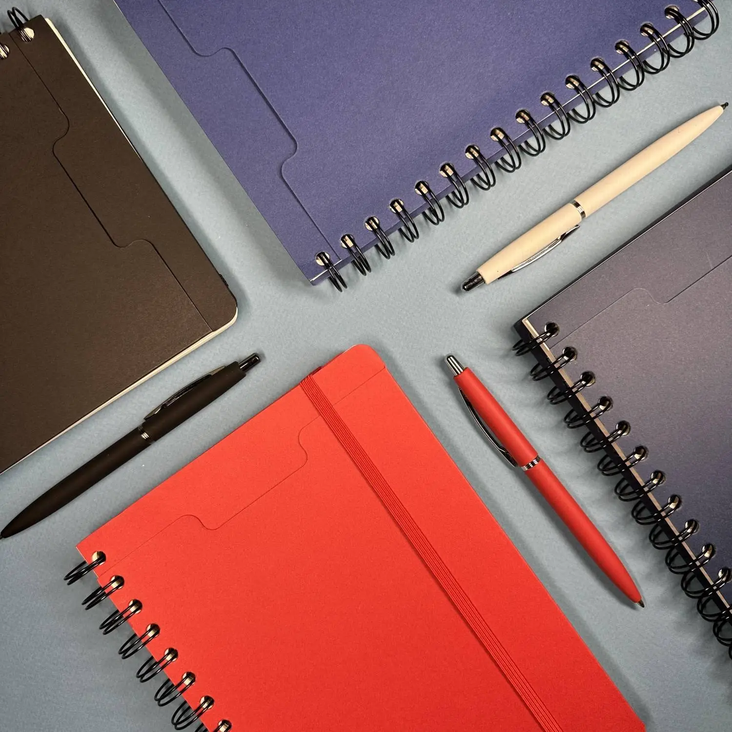 Ежедневник недатированный А5 PRAGMATIC на гребне, красный, 128л 3-748/05 - фото 16