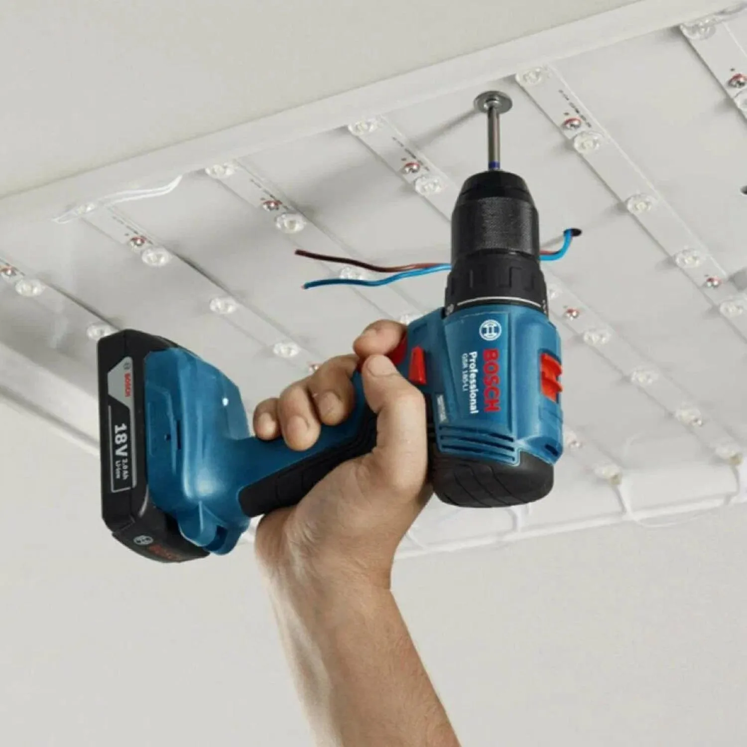 Дрель-шуруповерт аккумуляторная Bosch GSR 185-LI 06019K3000 - фото 4