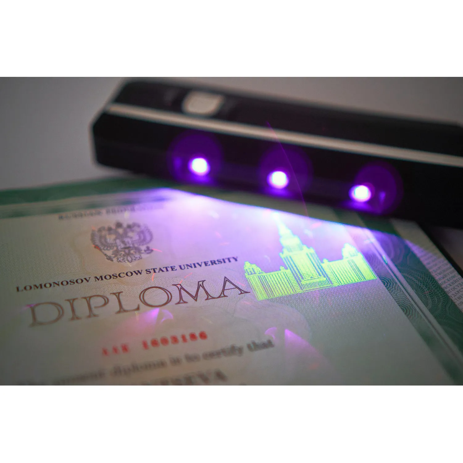 Детектор банкнот PRO 4LED Детектор банкнот PRO 4LED - фото 3