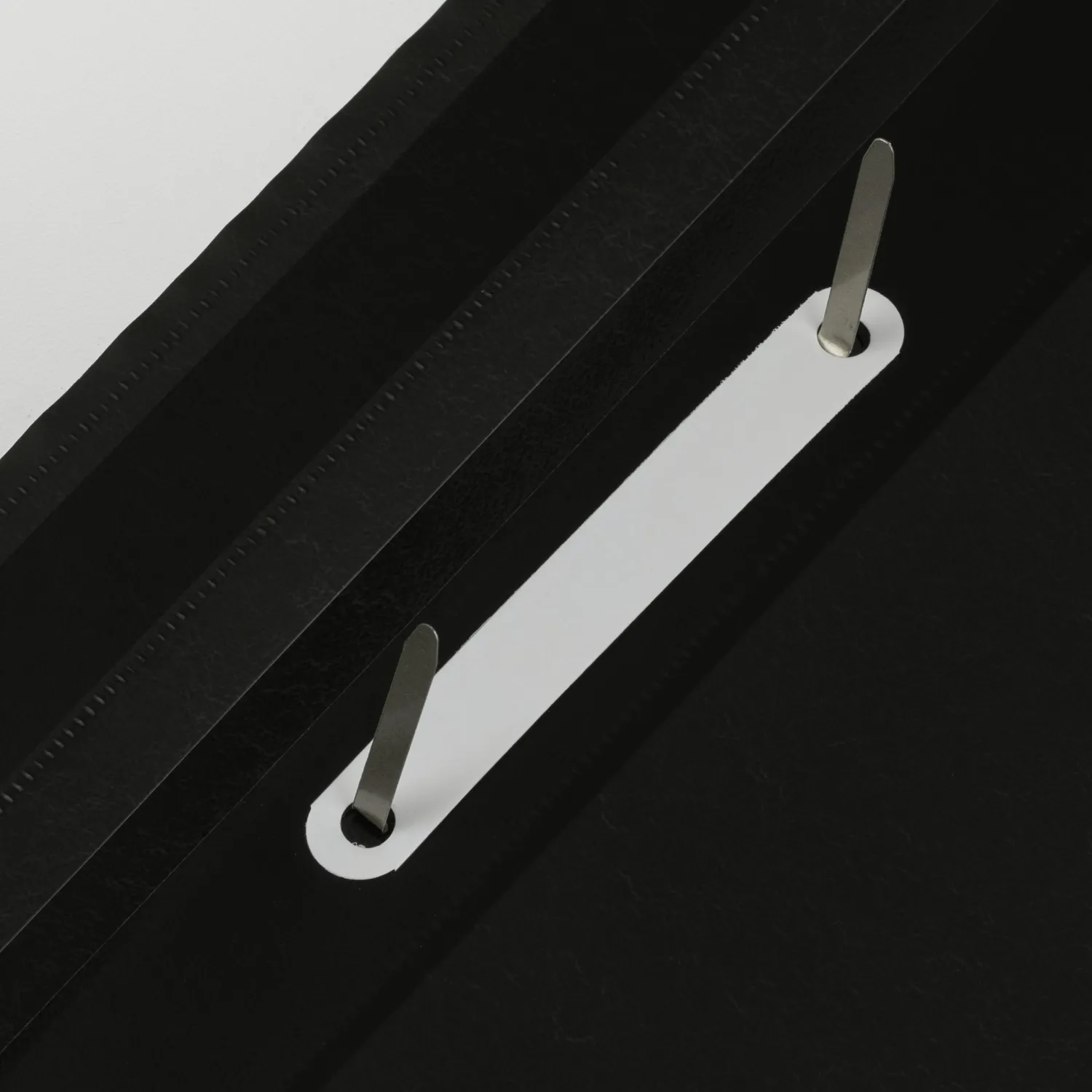 Скоросшиватель пластиковый A4 Attache черный 10шт/уп Россия Скоросшиватель пластиковый A4 Attache черный 10шт/уп Россия - фото 4