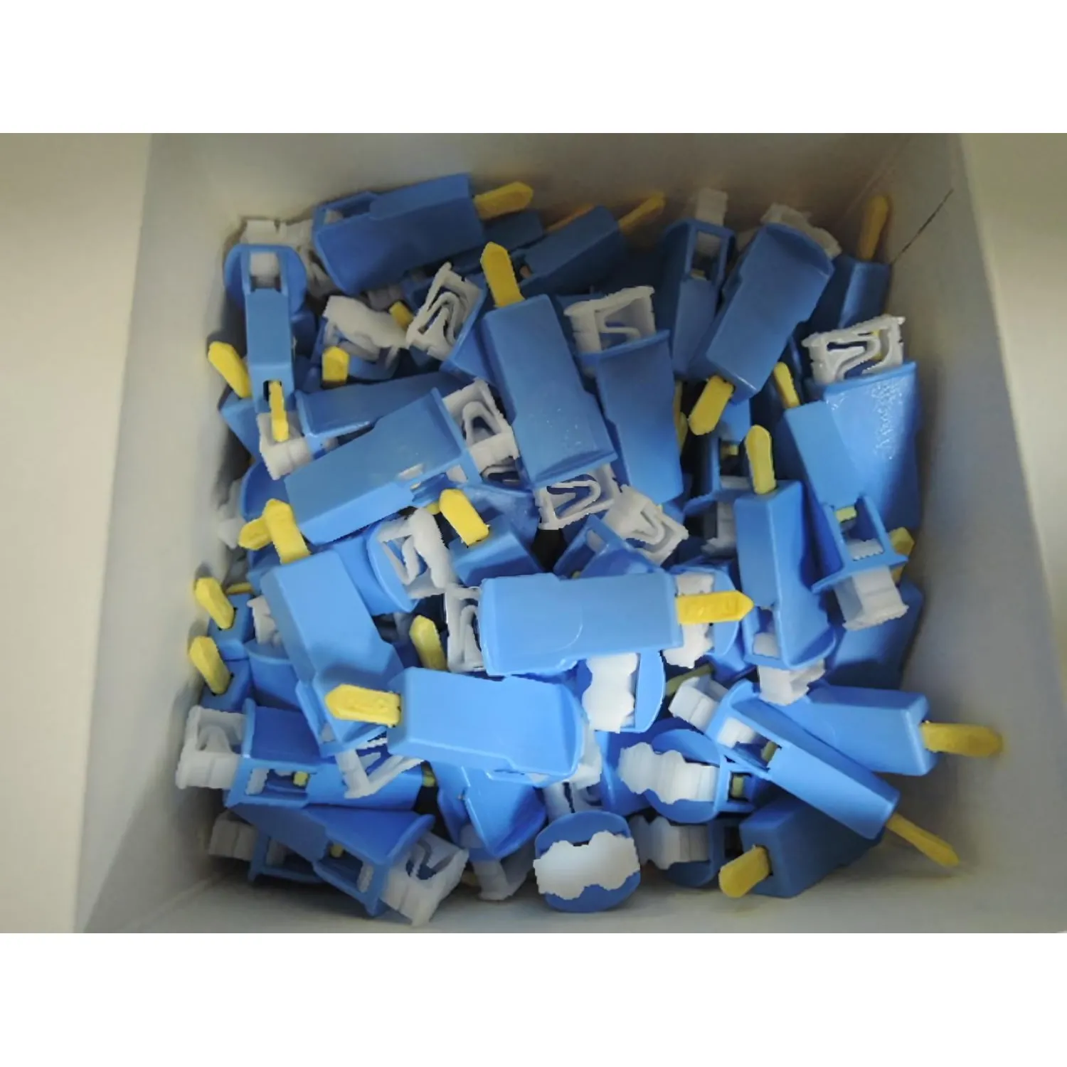 Ланцет MiniCollect глубина прокола 2,0мм, лезвие 1,5мм, синий 450429200шт - фото 1