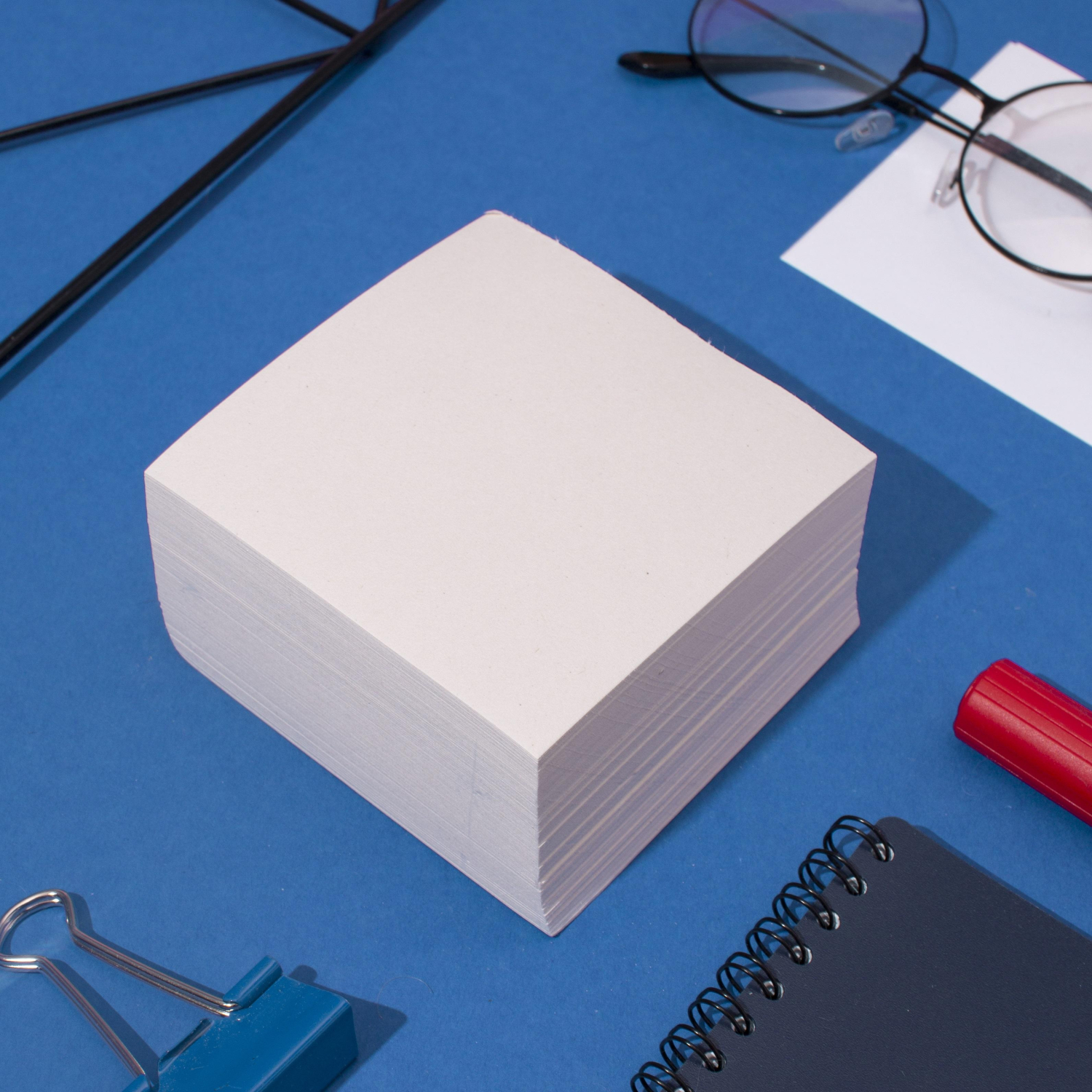 Блок для записей Attache Economy на склейке 9х9х5 белый 65 г/70 - фото 2