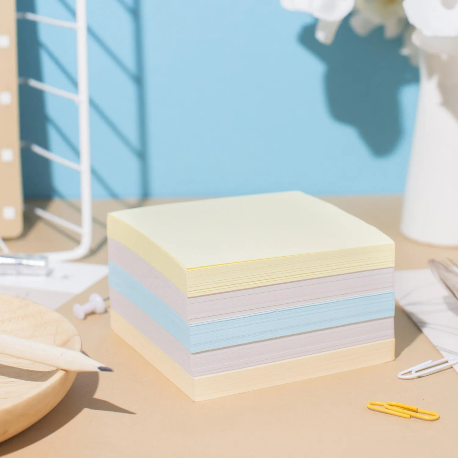 Блок для записей на склейке 9х9х5 цветн. 65-80 г - фото 5