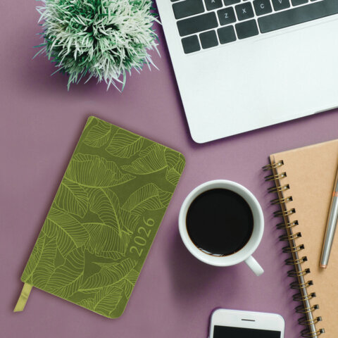 Еженедельник датированный 2026 МАЛЫЙ ФОРМАТ 95х155 мм, А6, BRAUBERG "Foliage", под кожу, зеленый, 117198 - фото 5