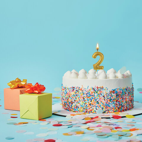 Свеча-цифра для торта "2" золотая с глиттером, 6 см, ЗОЛОТАЯ СКАЗКА, на шпажке, в блистере, 591415 - фото 3