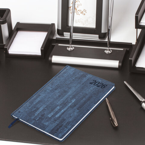 Еженедельник датированный 2026 БОЛЬШОЙ ФОРМАТ 210х297 мм, А4 BRAUBERG "Wood", под кожу, синий, 117158 - фото 5