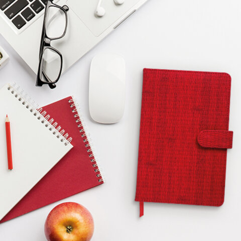 Еженедельник датированный 2026 МАЛЫЙ ФОРМАТ 95х155 мм, А6, BRAUBERG "Augustus", под кожу, красный, 117184 - фото 5