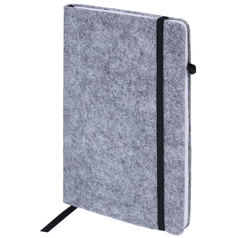 Блокнот А5 138x213 мм BRAUBERG "Voylok", войлок, резинка, держатель, 80 л., клетка, серый, 117135 - фото 1