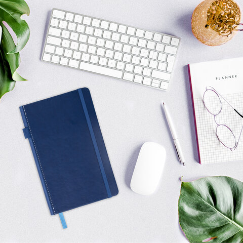 Блокнот А5 135x212 мм BRAUBERG "Edge", под кожу, резинка, держатель, 80 л., клетка, синий, 117149 - фото 7