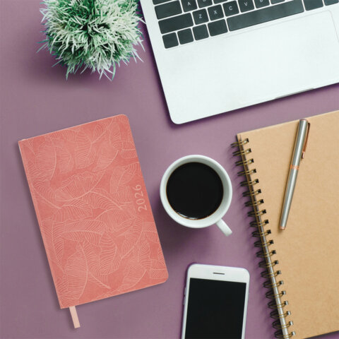 Ежедневник датированный 2026 А5 138x213 мм, BRAUBERG "Foliage", под кожу, гибкий, розовый, 117129 - фото 5