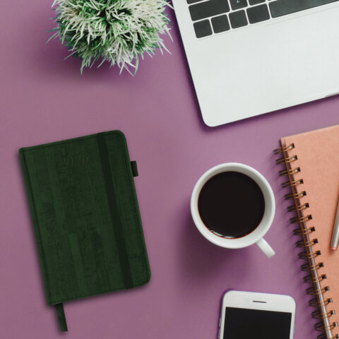 Ежедневник датированный 2026 МАЛЫЙ ФОРМАТ 100х150 мм, А6, BRAUBERG "Wood", под кожу, темно-зеленый, 117266 - фото 4