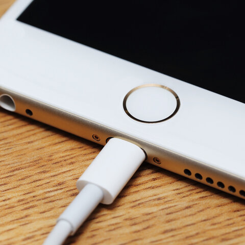 Кабель USB2.0 – Lightning, 1 м, SONNEN, медь, для передачи данных и зарядки, белый, 513559 - фото 4