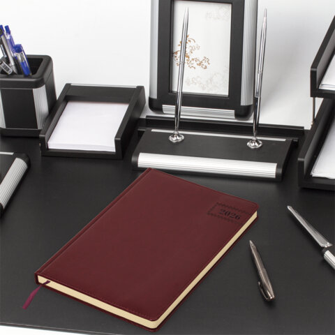 Ежедневник датированный 2026 БОЛЬШОЙ ФОРМАТ 210х297 мм, А4, BRAUBERG "Imperial", под кожу, бордо, 117248 - фото 5