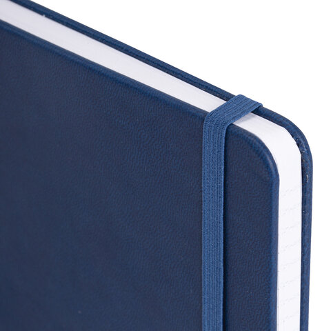 Блокнот А5 135x212 мм BRAUBERG "Edge", под кожу, резинка, держатель, 80 л., клетка, синий, 117149 - фото 4