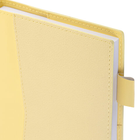 Ежедневник недатированный В6 130х185 мм BRAUBERG "Glam", под кожу, 160 л., желтый, 116222 - фото 3