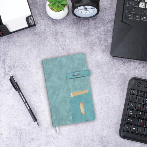 Ежедневник недатированный А5 138х213 мм BRAUBERG "Cowboy", под кожу, застежка 160 л., голубой, 116197 - фото 6