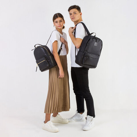 Рюкзак из экокожи BRAUBERG PODIUM женский, с отделением для планшета, черный, 34x25x13 см, 270817 - фото 14