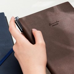 Блокнот Deli А5 96л 80 г/м, мягкая обложка, клетка 5x5 мм синий кожа EN130G Блокнот Deli А5 96л 80 г/м, мягкая обложка, клетка 5x5 мм синий кожа EN130G - фото 6