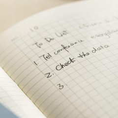 Блокнот Deli А5 112л 80 г/м, мягкая обложка клетка 5x5мм черный кожа EN141G Блокнот Deli А5 112л 80 г/м, мягкая обложка клетка 5x5мм черный кожа EN141G - фото 6