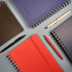 Ежедневник недатированный А5 PRAGMATIC на гребне, темно-синий 128л 3-748/03 - фото 11