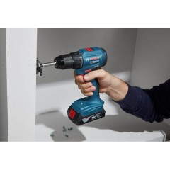 Дрель-шуруповерт аккумуляторная Bosch GSR 185-LI 06019K3000 - фото 2