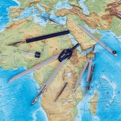 Готовальня Attache, 7 предметов, пласт.пенал Готовальня Attache, 7 предметов, пласт.пенал - фото 3