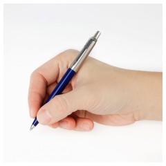 Ручка шариковая Parker "Jotter Originals Recycled Navy CT" синяя, 1,0мм, кнопочн., подарочная упаковка Ручка шариковая Parker "Jotter Originals Recycled Navy CT" синяя, 1,0мм, кнопочн., подарочная упаковка - фото 5