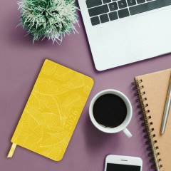 Еженедельник датированный 2026 МАЛЫЙ ФОРМАТ 95х155 мм, А6, BRAUBERG "Foliage", под кожу, желтый, 117200 - фото 5