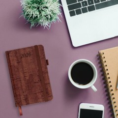 Ежедневник датированный 2026 МАЛЫЙ ФОРМАТ 100х150 мм, А6, BRAUBERG "Wood", под кожу, коричневый, 117263 - фото 4