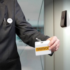 Держатель-рулетка для бейджей 70 см, петелька, клип, белый, в блистере, BRAUBERG, 238240 - фото 7