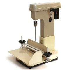 Станок для архивного переплета YUNGER M168 (Юнгер), 180 Вт, с лотком, сшивка до 100 мм (950 листов), 531497 Станок для архивного переплета YUNGER M168 (Юнгер), 180 Вт, с лотком, сшивка до 100 мм (950 листов), 531497 - фото 2