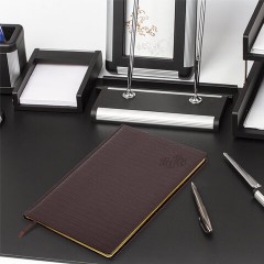 Еженедельник датированный 2026 БОЛЬШОЙ ФОРМАТ 210х297 мм, А4 BRAUBERG "Comodo", под кожу, коричневый, 117152 - фото 5