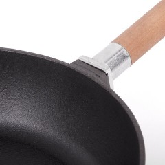 Сковорода сотейник чугунная 28 см со съемной ручкой (подходит для индукции), ГАРДАРИКА, 0328 Сковорода сотейник чугунная 28 см со съемной ручкой (подходит для индукции), ГАРДАРИКА, 0328 - фото 3