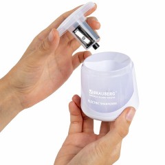 Точилка электрическая BRAUBERG DOUBLE BLADE WHITE, двойное лезвие, питание от 2 батареек, 271337 - фото 6