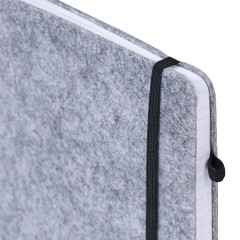 Блокнот А5 138x213 мм BRAUBERG "Voylok", войлок, резинка, держатель, 80 л., клетка, серый, 117135 - фото 3