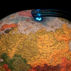 Глобус интерактивный + очки VR, физический / политический, GLOBEN, 32 см, рельефный, с подсветкой, INT13200290 Глобус интерактивный + очки VR, физический / политический, GLOBEN, 32 см, рельефный, с подсветкой, INT13200290 - фото 5