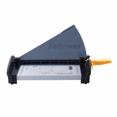 Резак сабельный FELLOWES FUSION A4, на 10 л., длина реза 320 мм, пластиковый защитный экран, FS-54108 Резак сабельный FELLOWES FUSION A4, на 10 л., длина реза 320 мм, пластиковый защитный экран, FS-54108 - фото 3