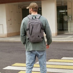Рюкзак BRAUBERG URBAN универсальный, с отделением для ноутбука, USB-порт, "Charge", серый, 46х31х15 см, 271655 Рюкзак BRAUBERG URBAN универсальный, с отделением для ноутбука, USB-порт, "Charge", серый, 46х31х15 см, 271655 - фото 21